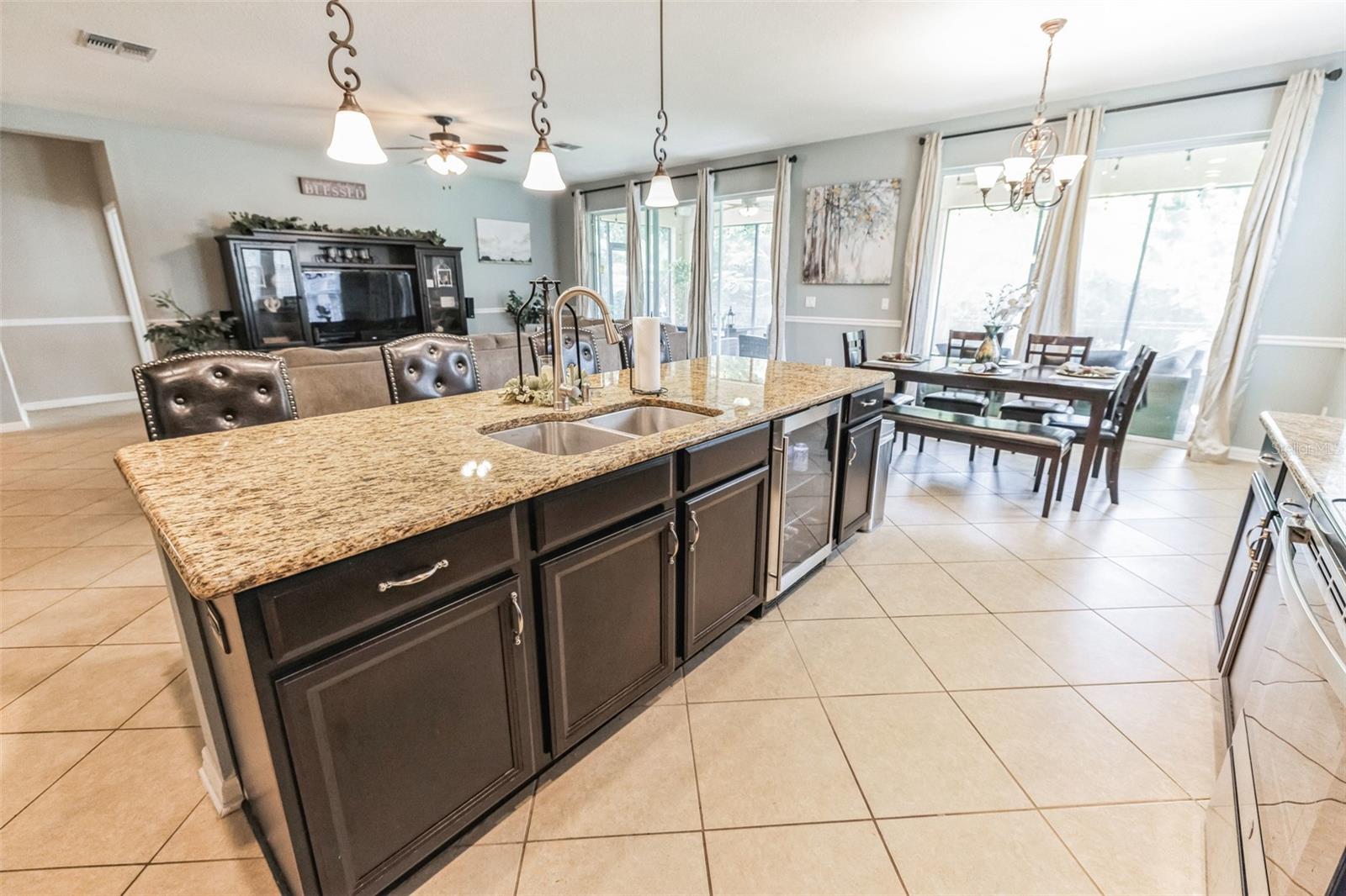 3867 WIND DANCER CIR