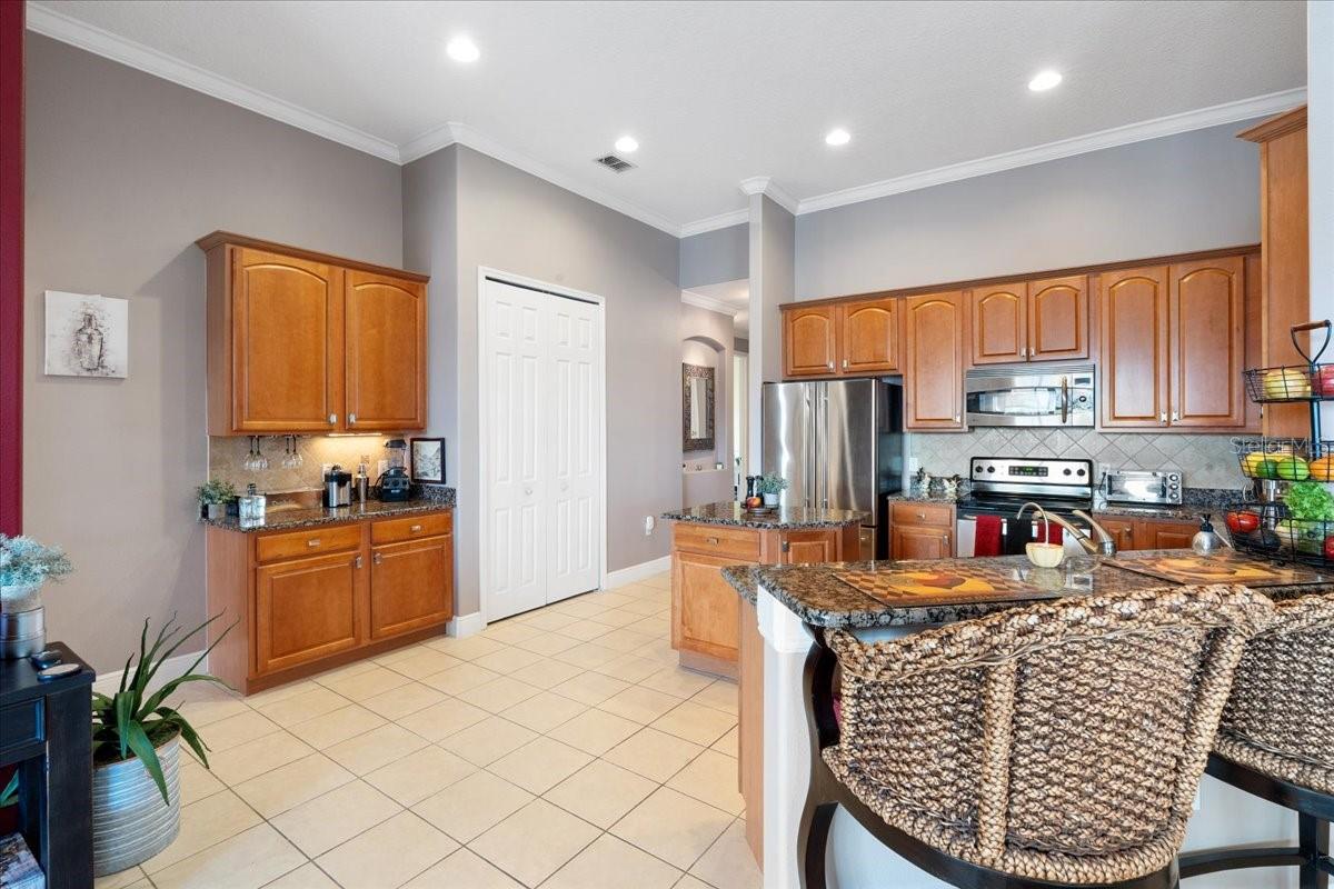 3544 SUNSET ISLE BLVD