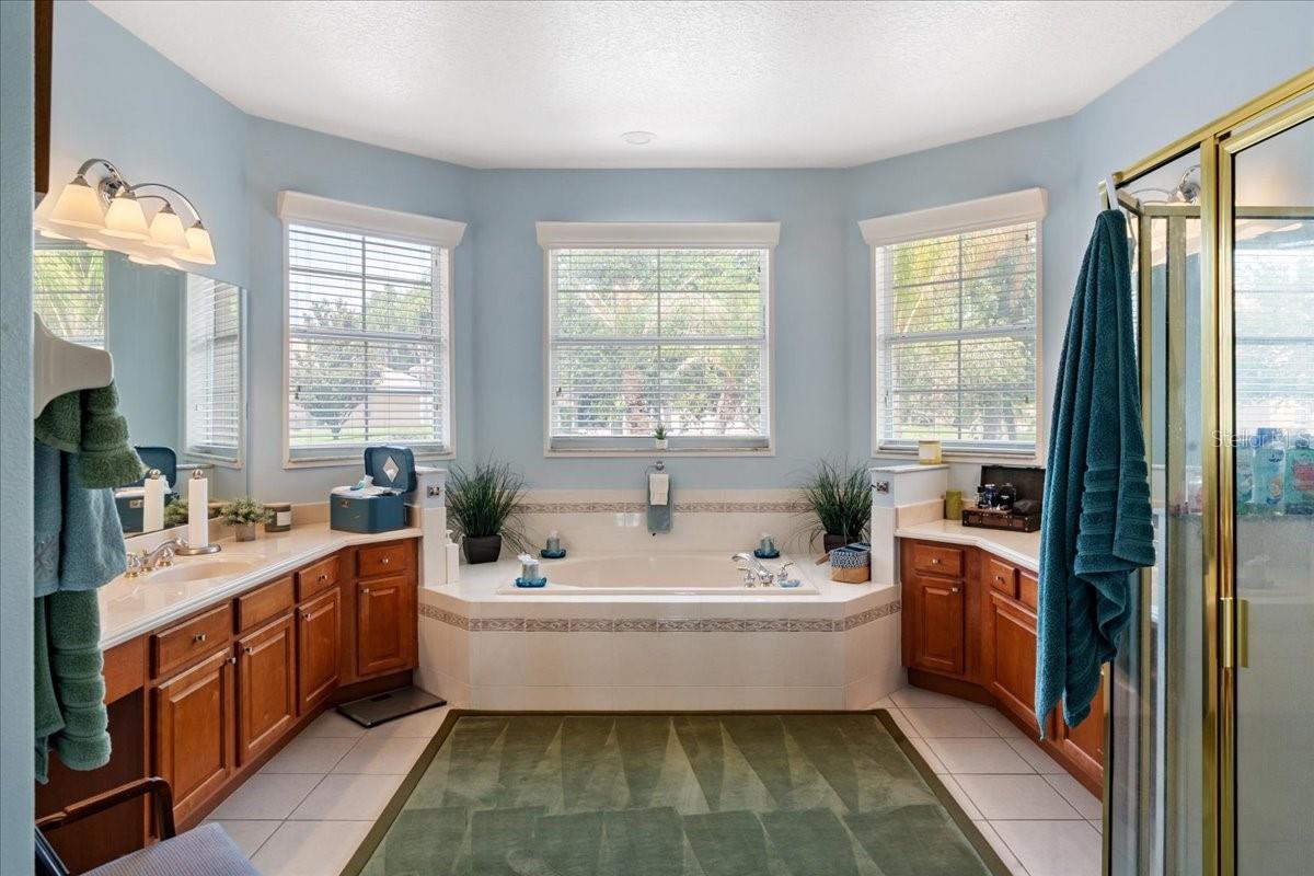 3544 SUNSET ISLE BLVD