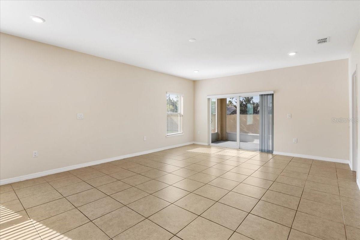 4855 CORAL CASTLE DR