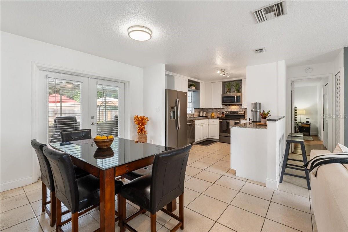 328 PANAMA CIR