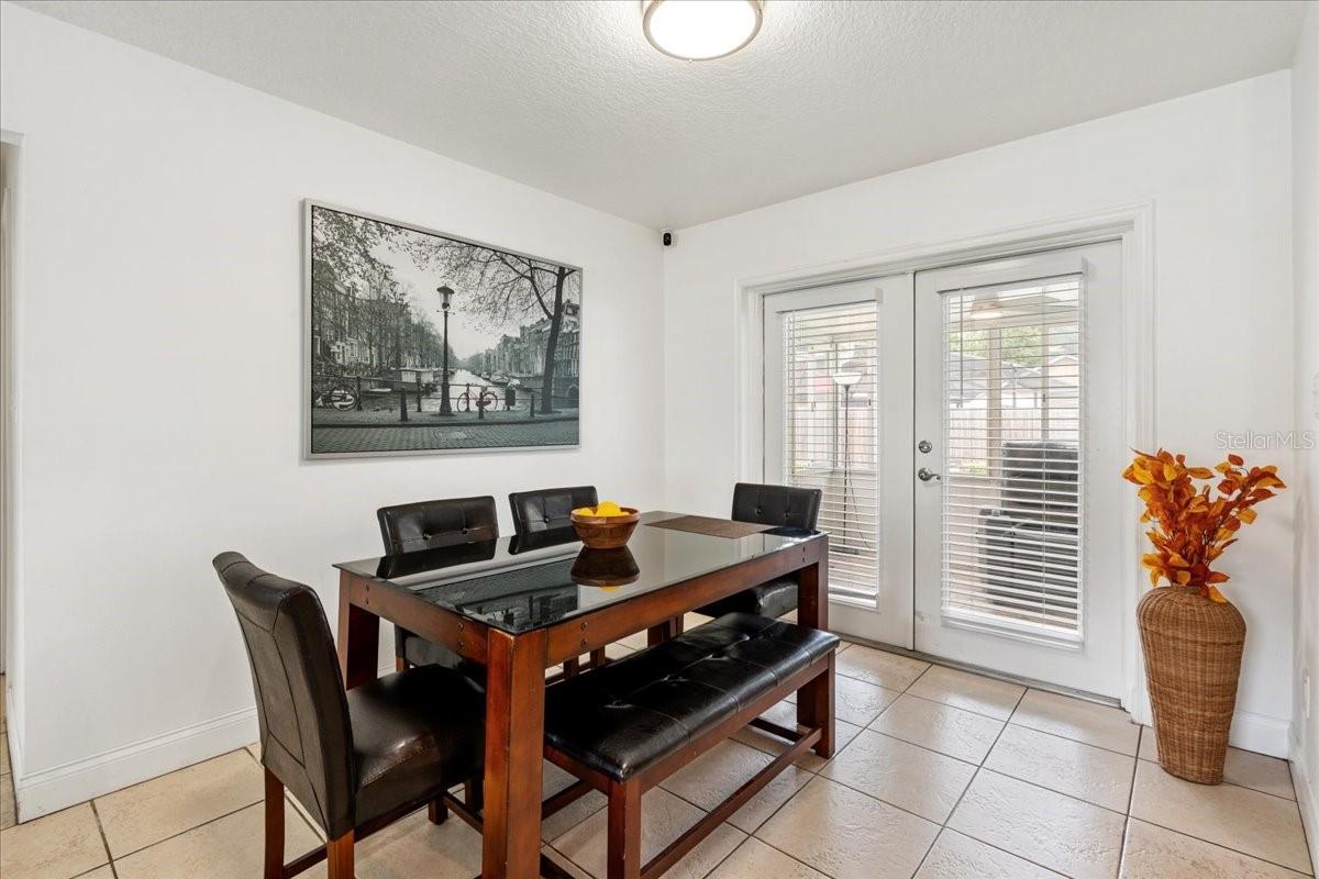 328 PANAMA CIR