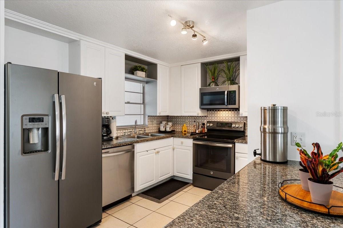 328 PANAMA CIR