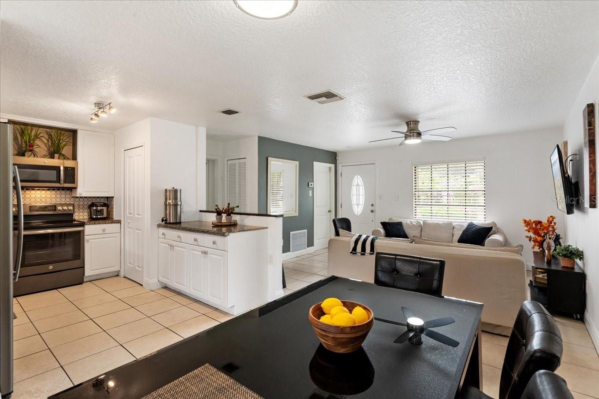 328 PANAMA CIR