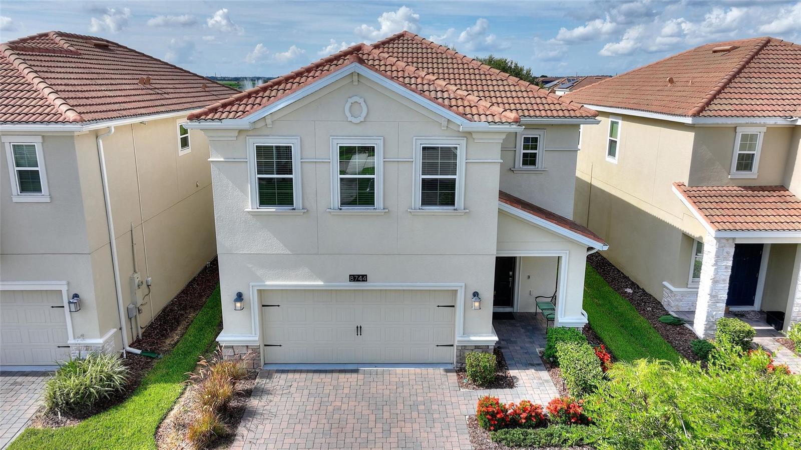 8744 PACIFIC DUNES DR