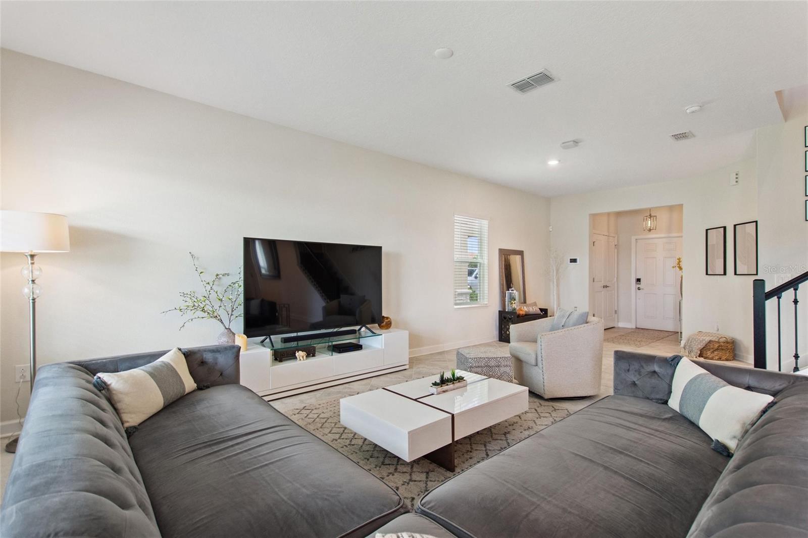 8744 PACIFIC DUNES DR