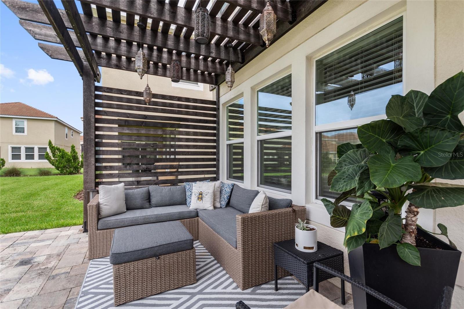 8744 PACIFIC DUNES DR