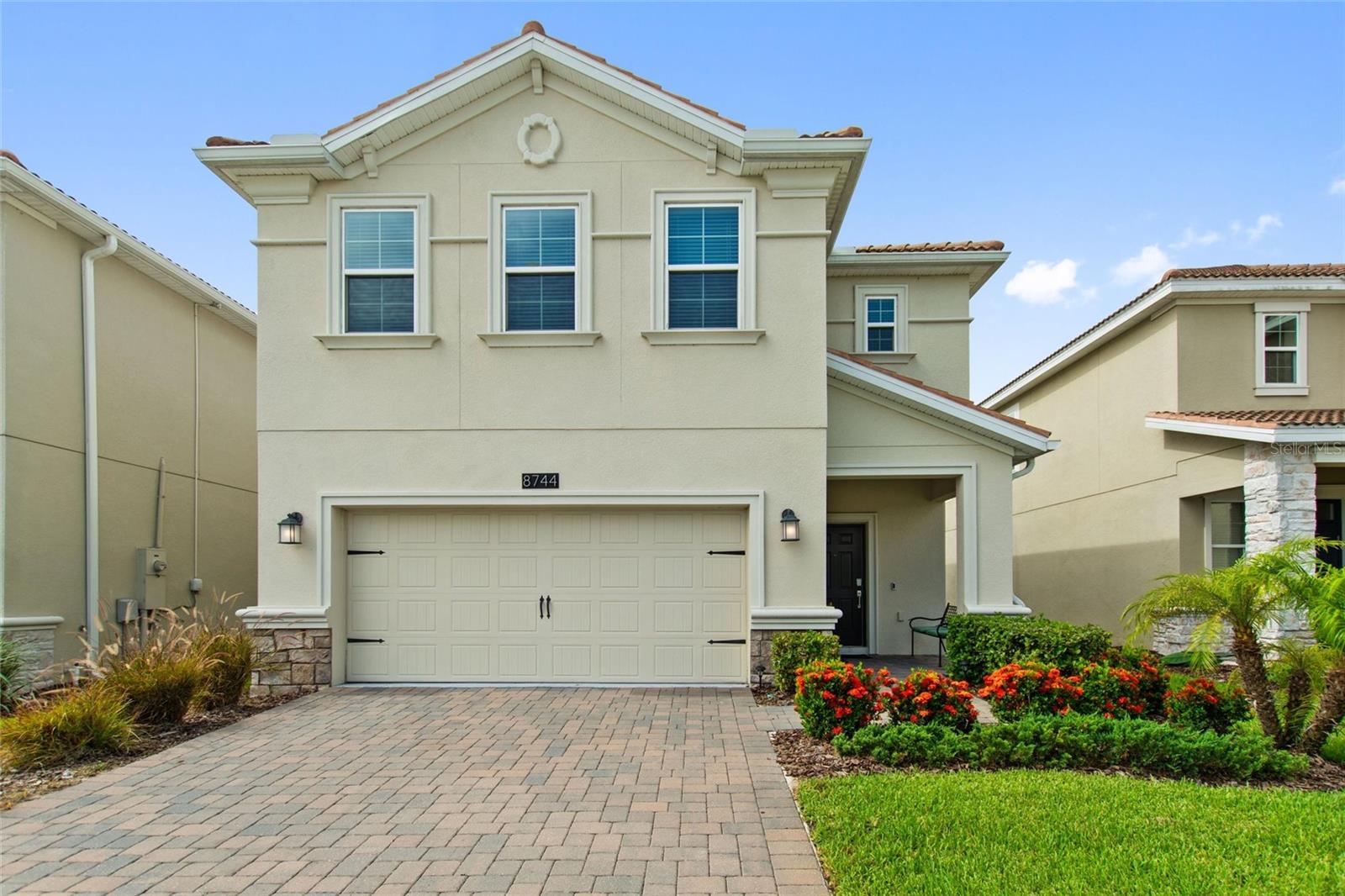 8744 PACIFIC DUNES DR