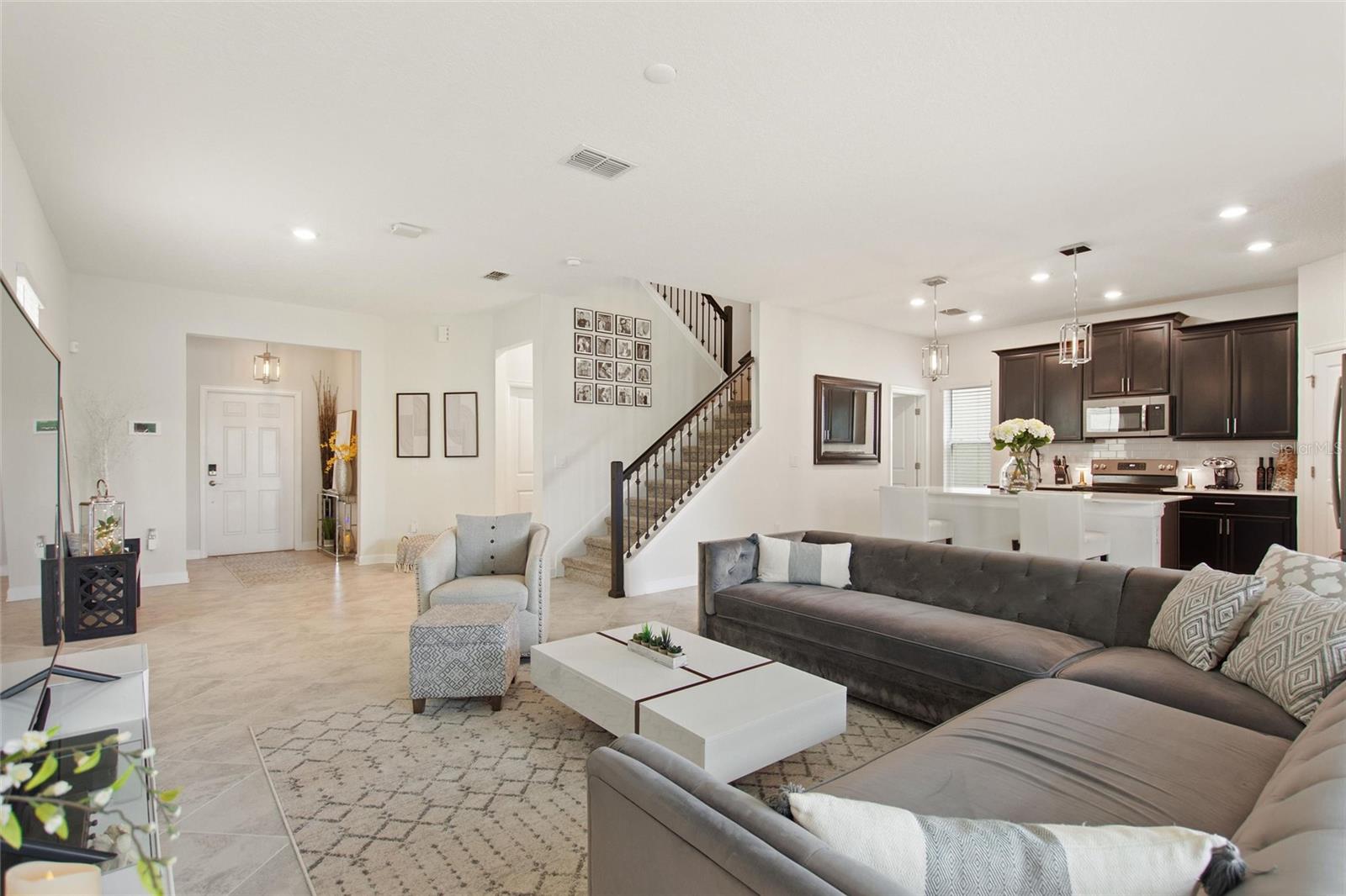 8744 PACIFIC DUNES DR