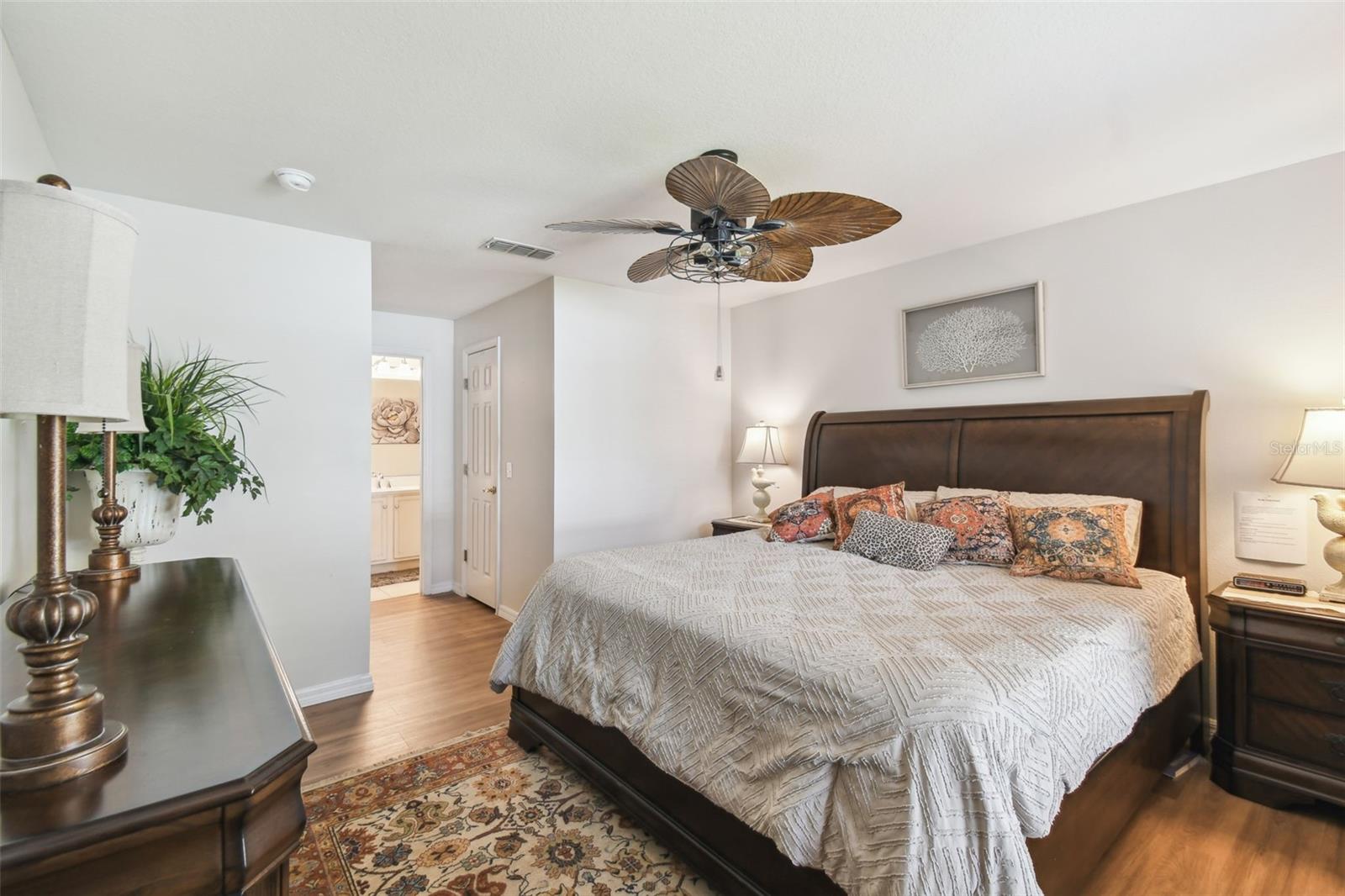 223 BELL TOWER XING W