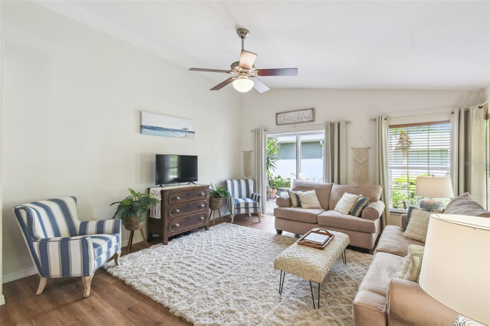 223 BELL TOWER XING W