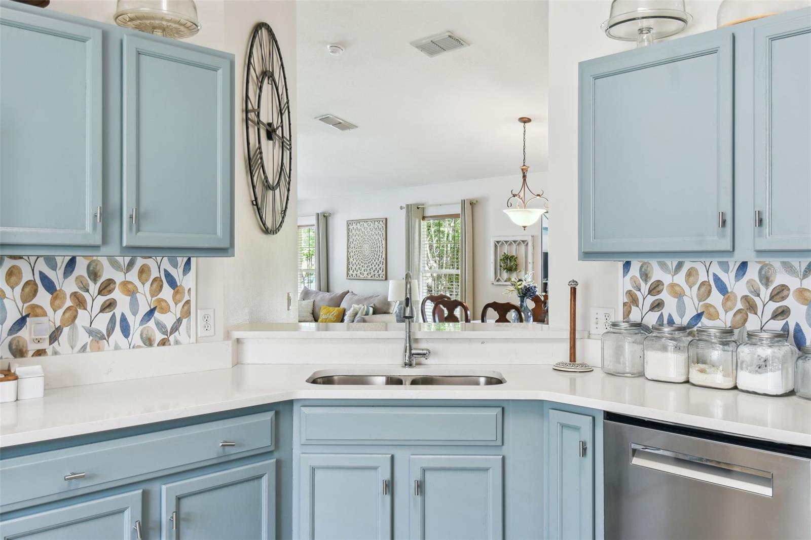 223 BELL TOWER XING W