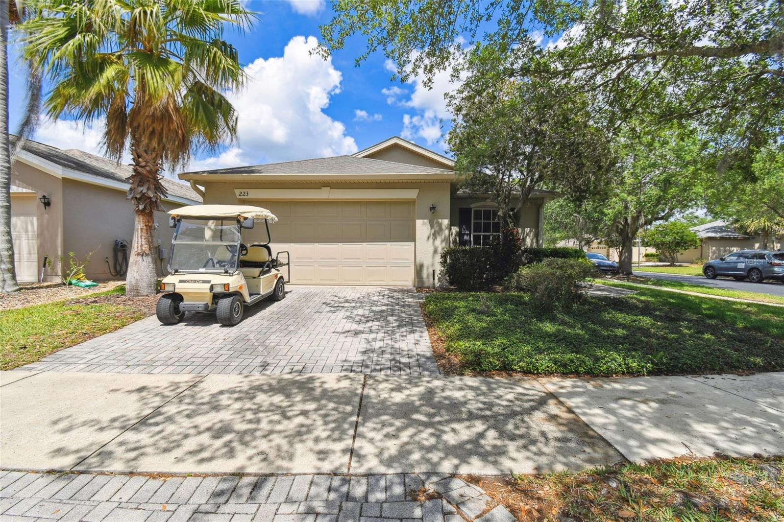 223 BELL TOWER XING W