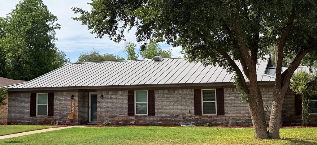 2800 Auburn Dr
