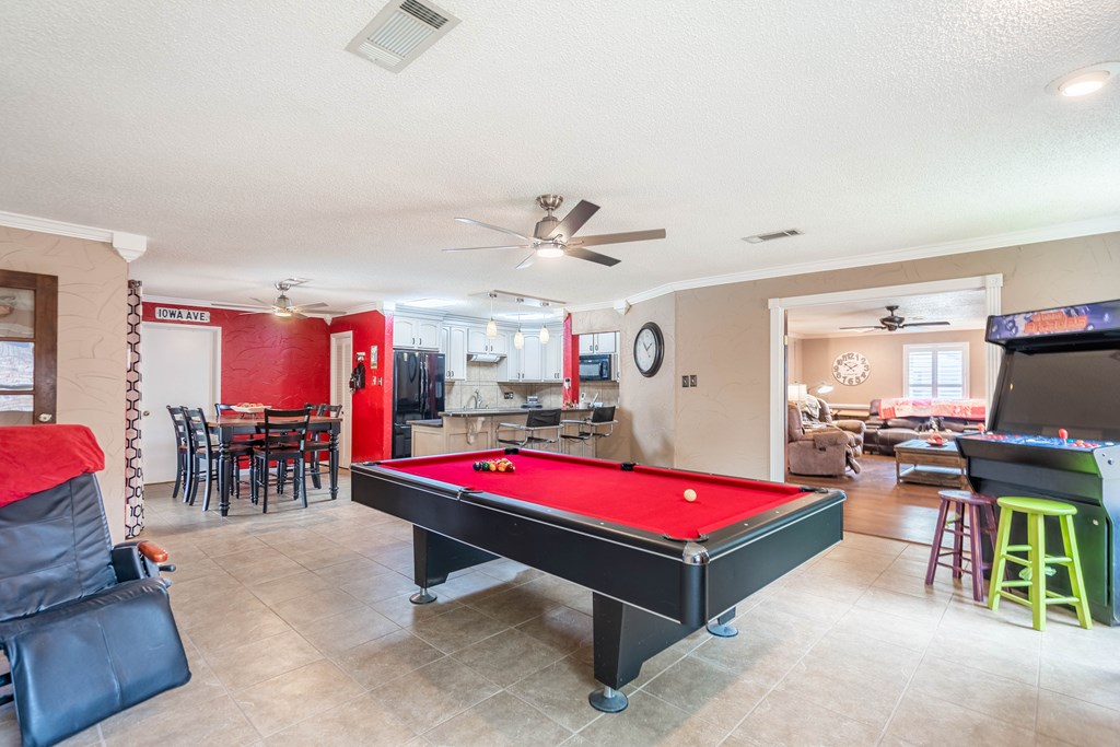 2800 Auburn Dr