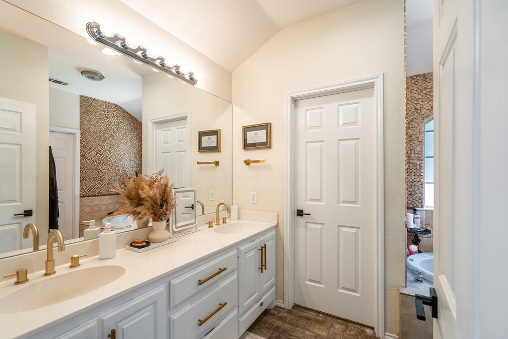 5410 San Saba Court
