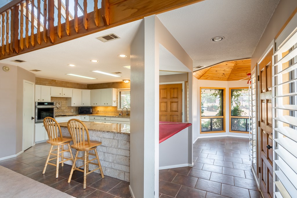 2909 Ann Dr