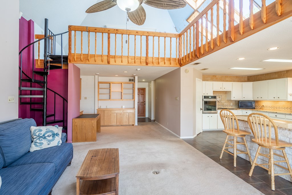 2909 Ann Dr