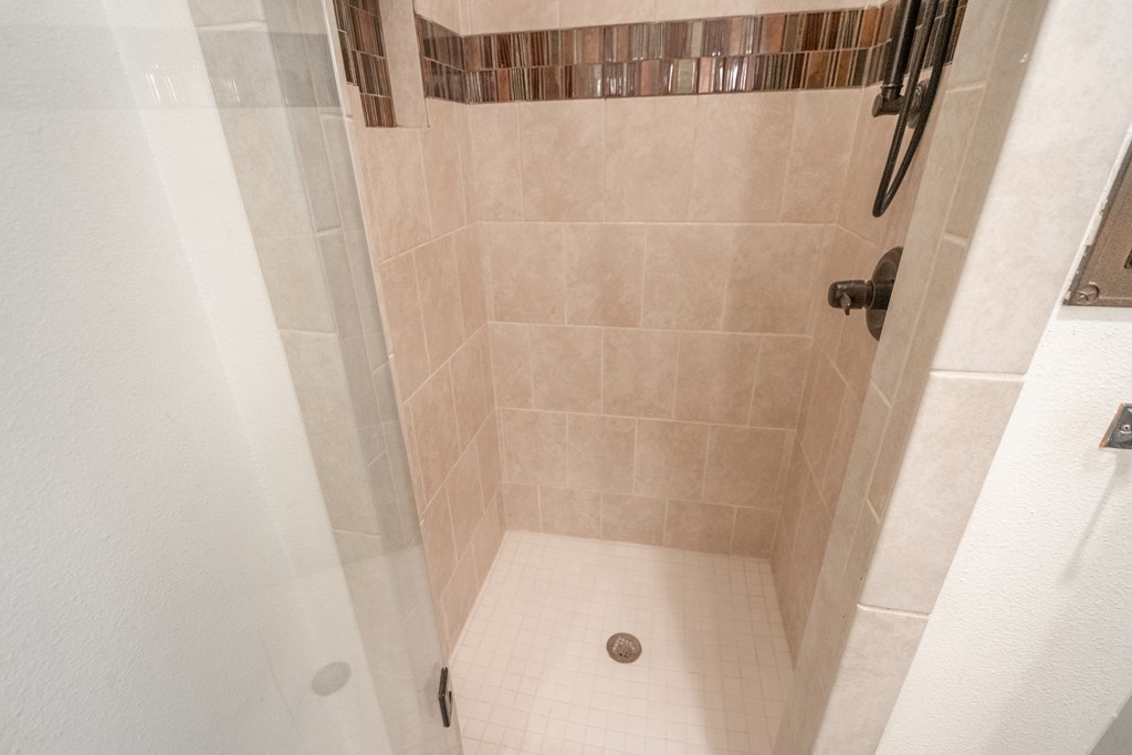 2909 Ann Dr