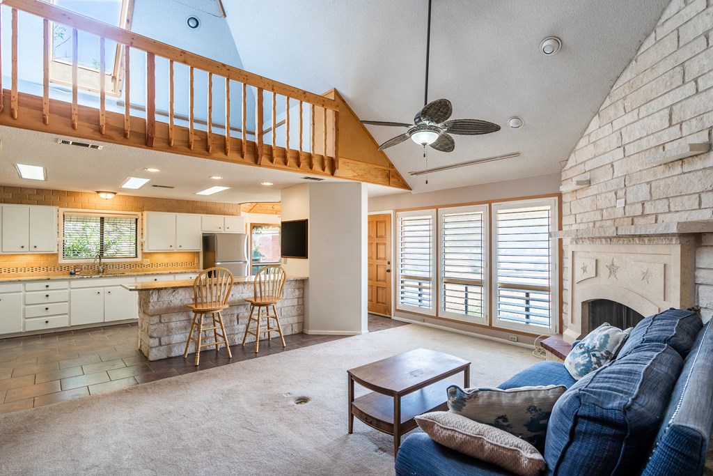 2909 Ann Dr