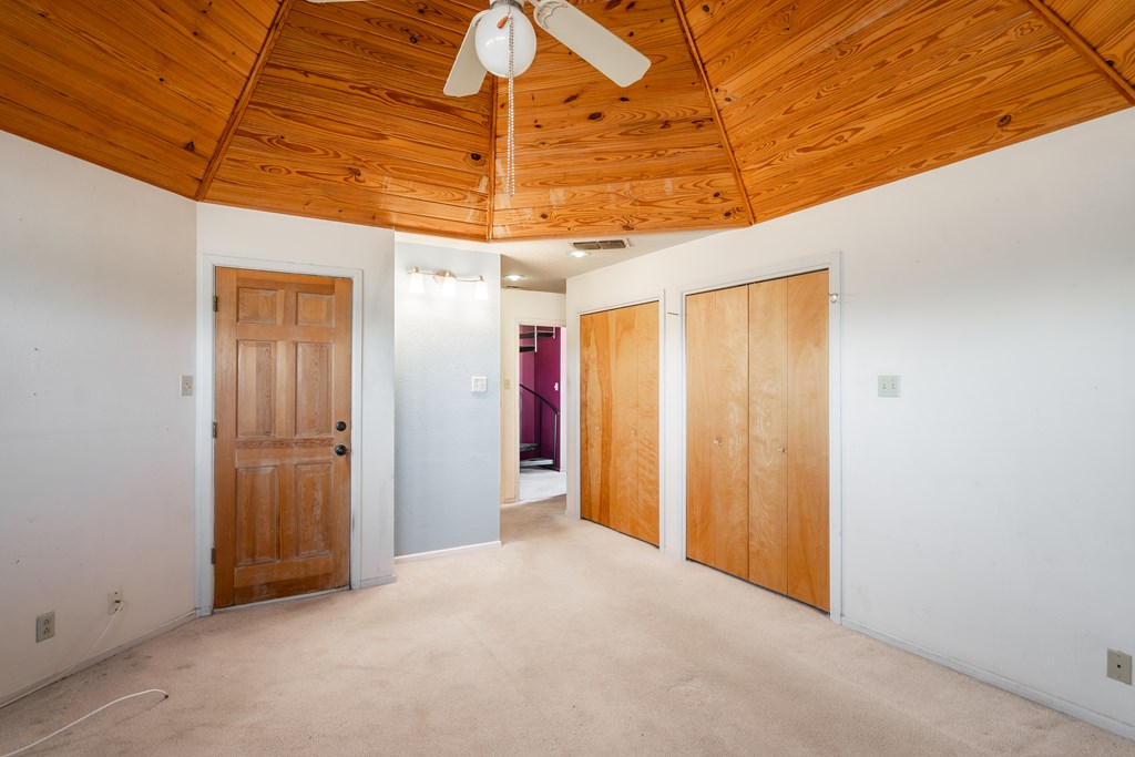 2909 Ann Dr