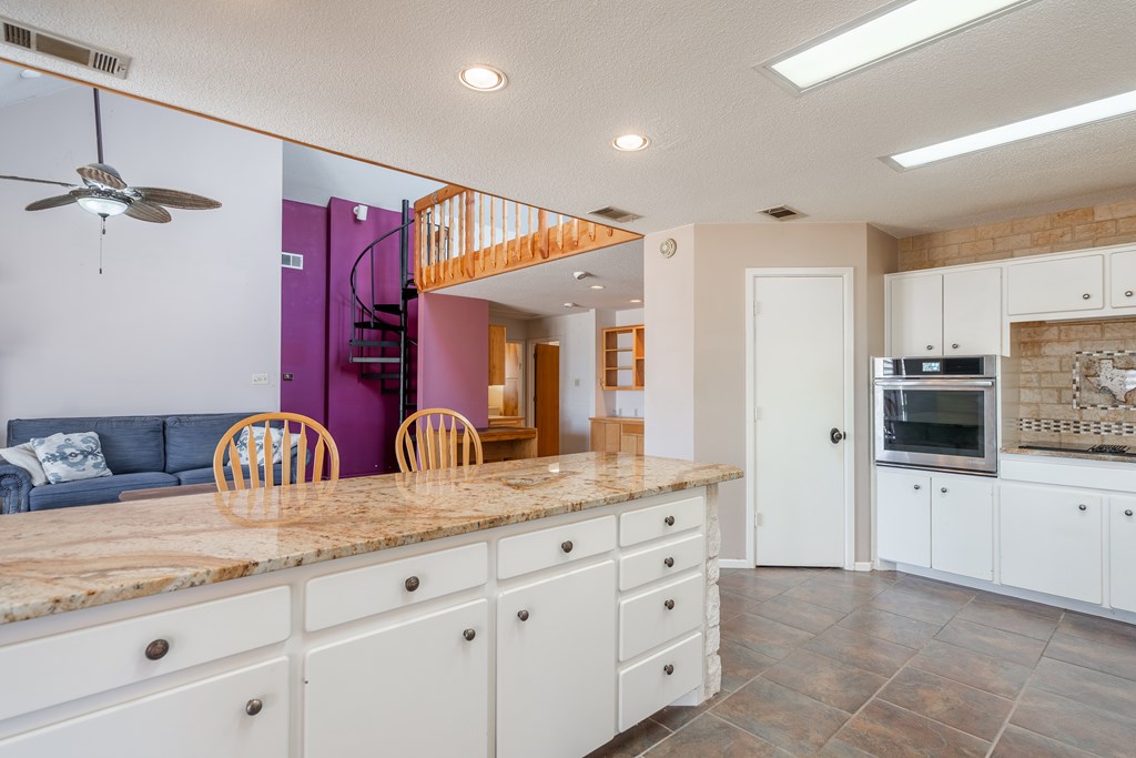 2909 Ann Dr