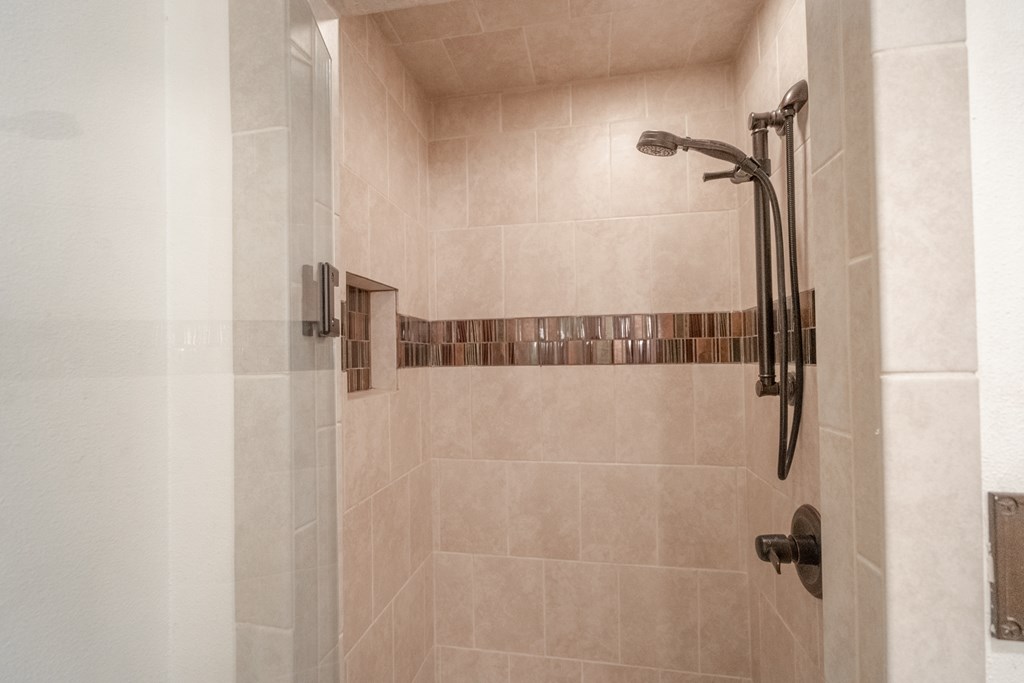 2909 Ann Dr