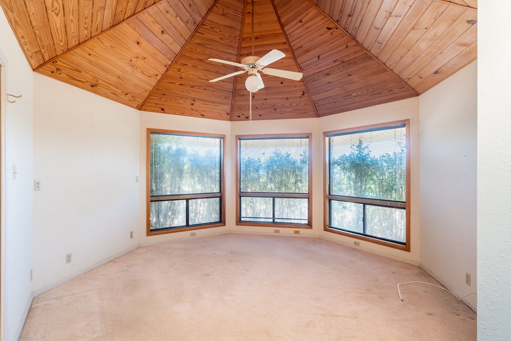 2909 Ann Dr
