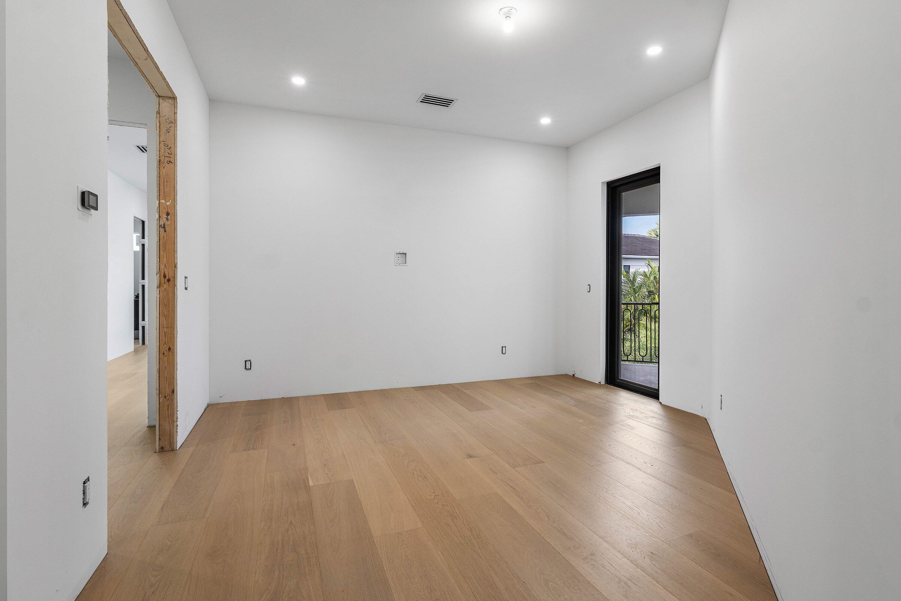 298 NE 8th