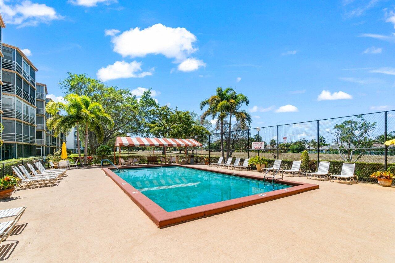 6461 NW 2nd Avenue 4110