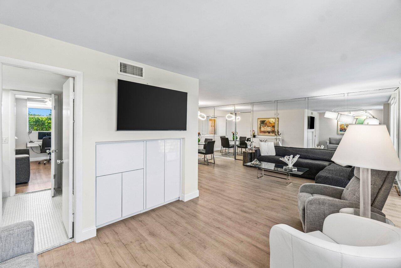 6461 NW 2nd Avenue 4110