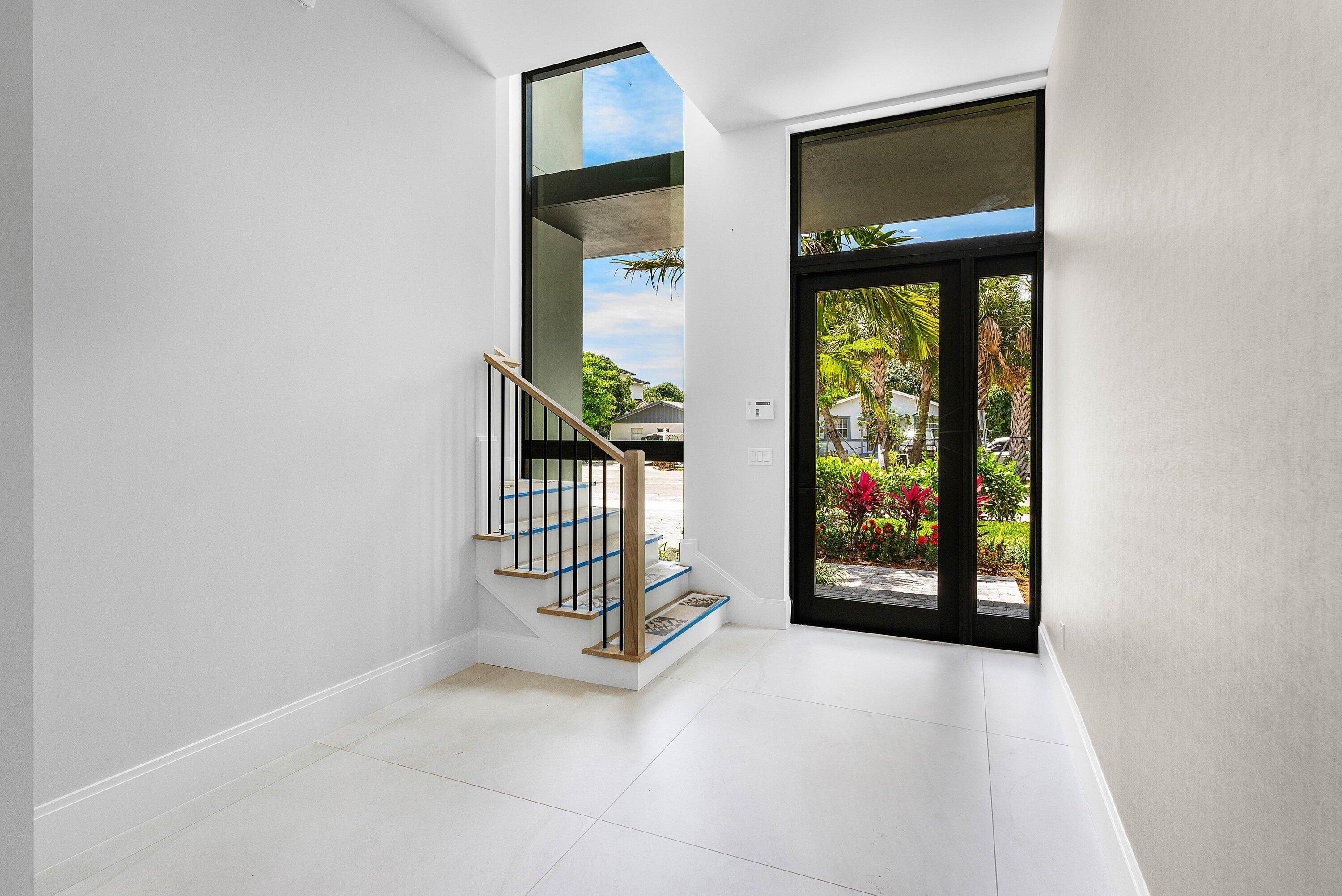 207 SE 5th Street