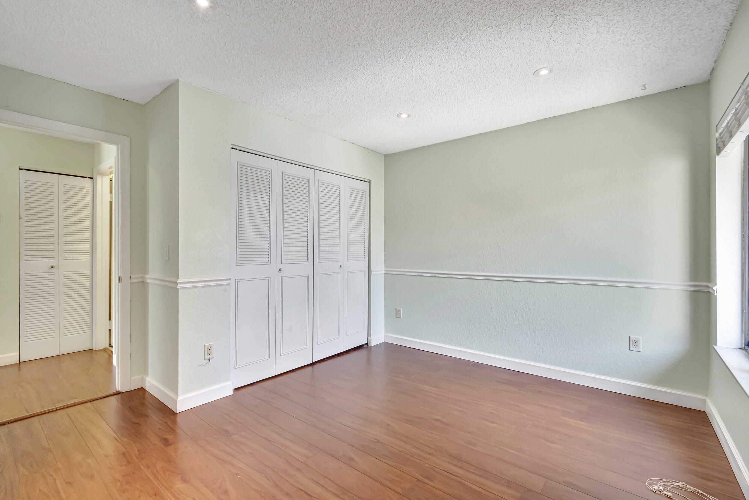 351 Club Circle 207