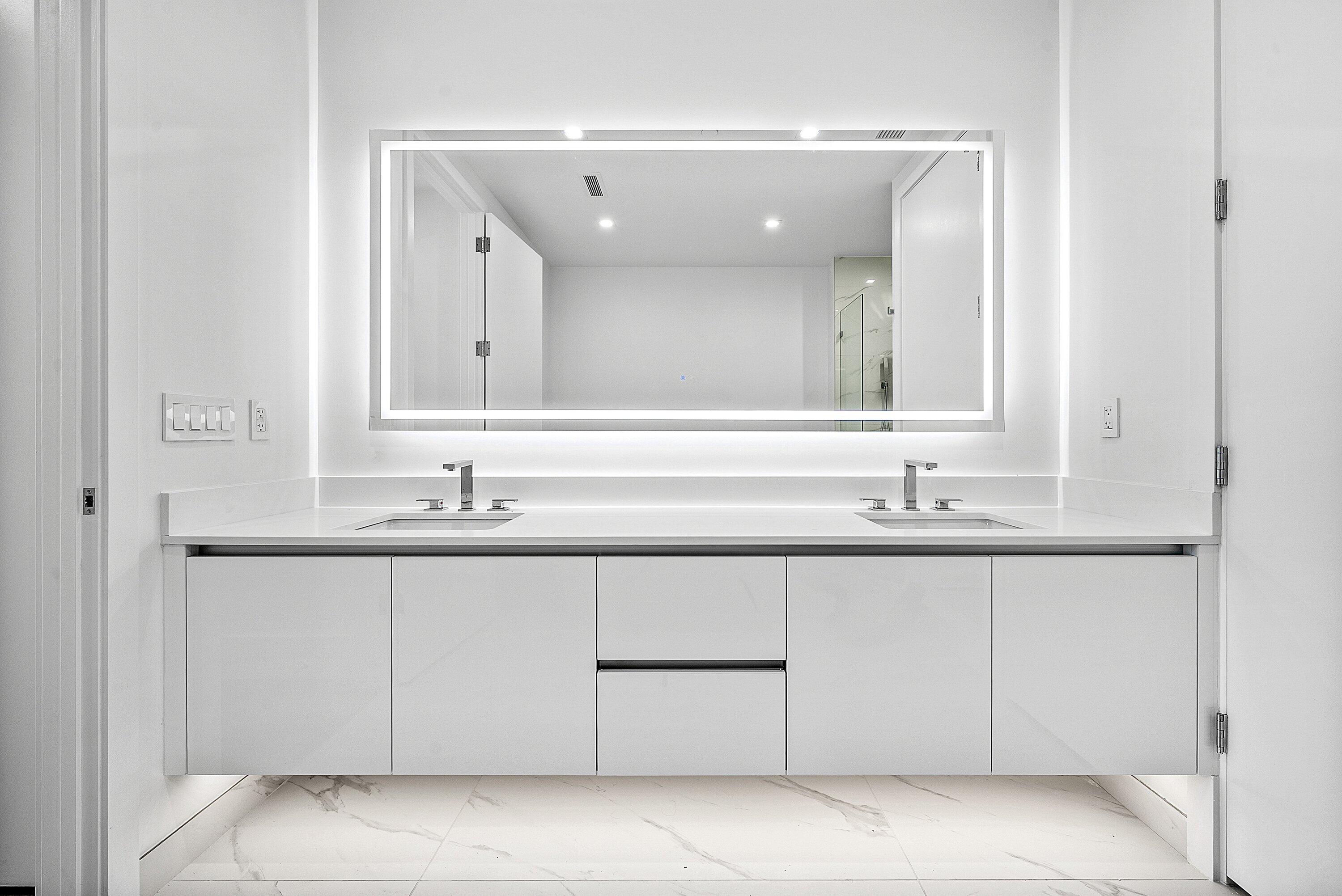 220 Lake Shore Drive