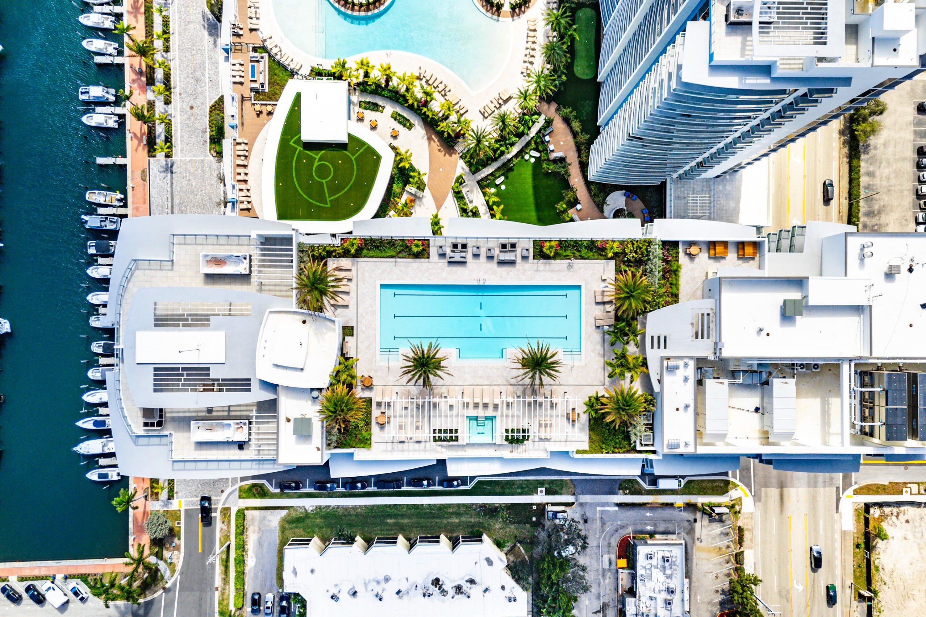 220 Lake Shore Drive