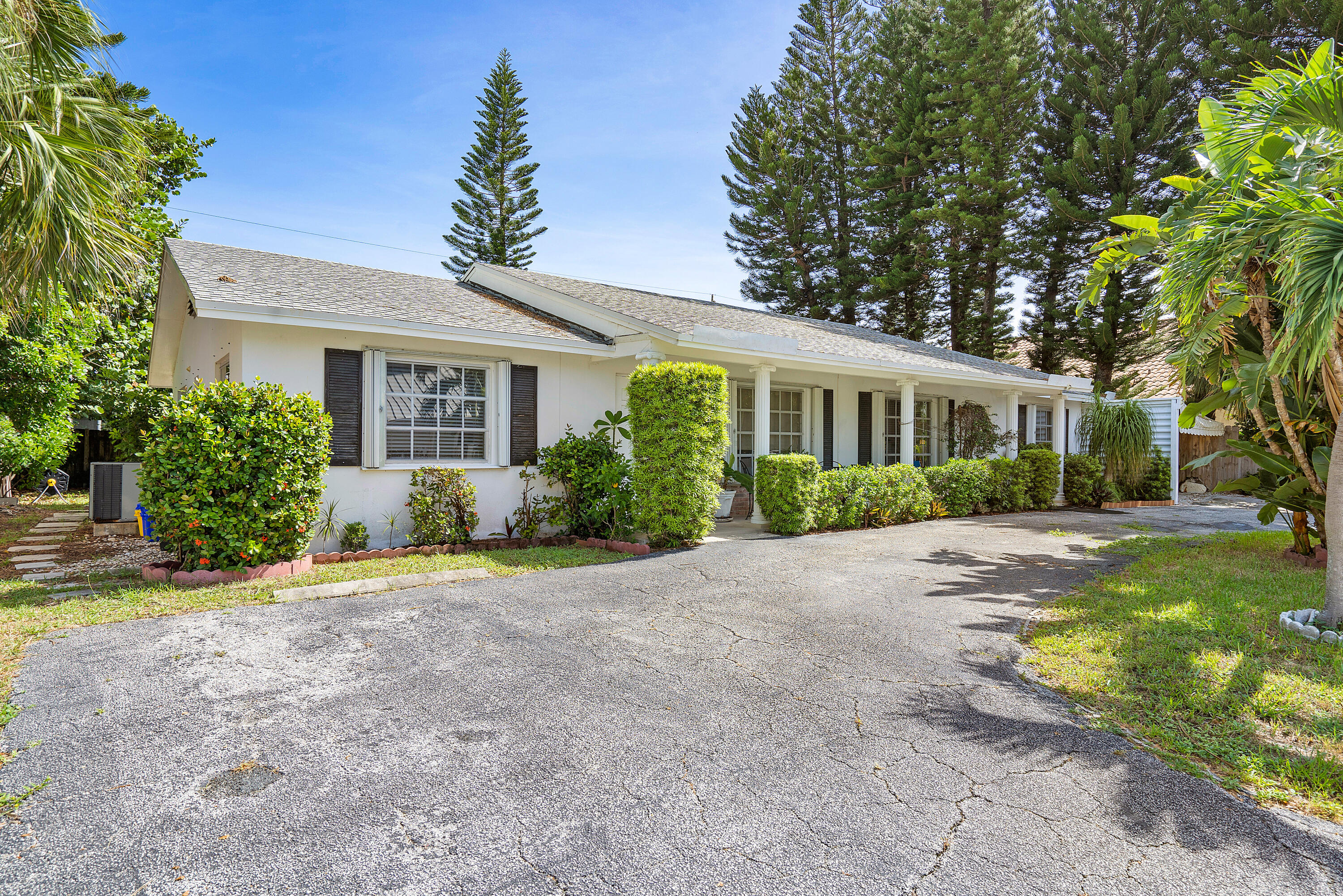 11 Sailfish Lane