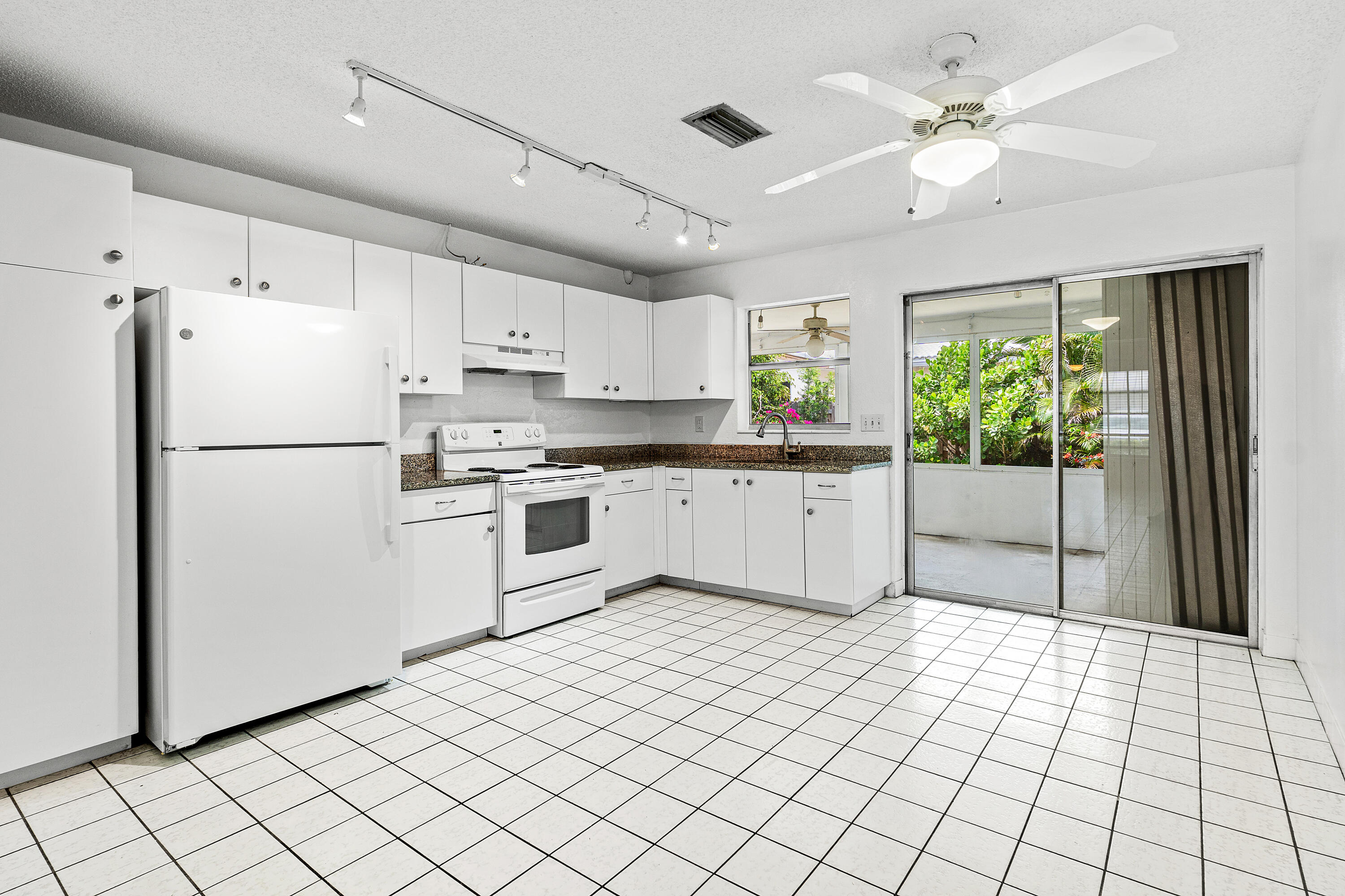 11 Sailfish Lane