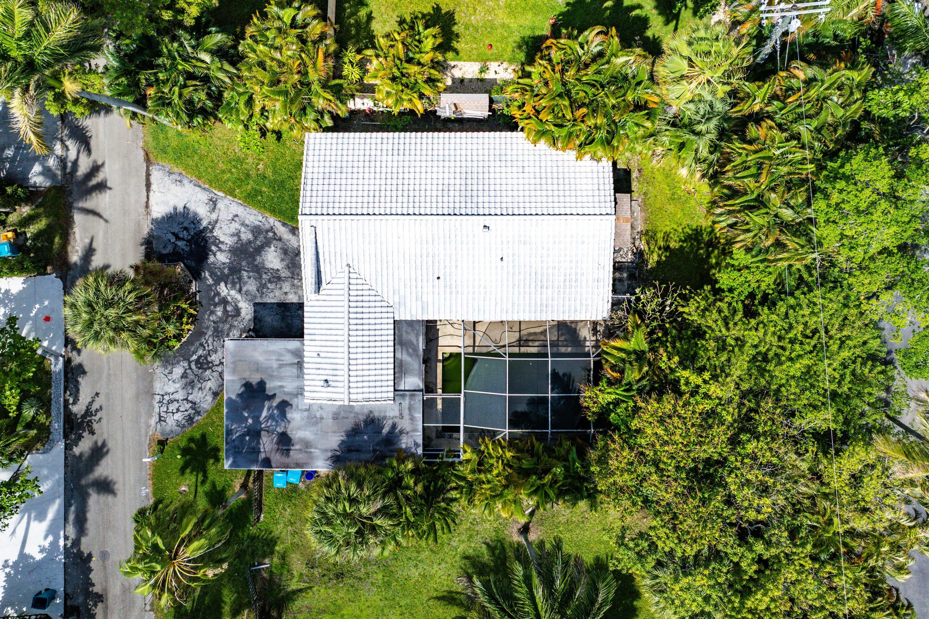 631 Lakeside Harbor