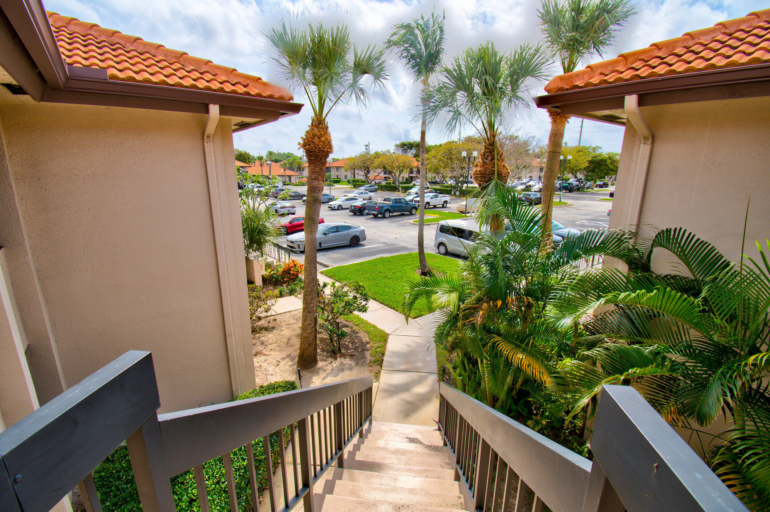351 Club Circle 207