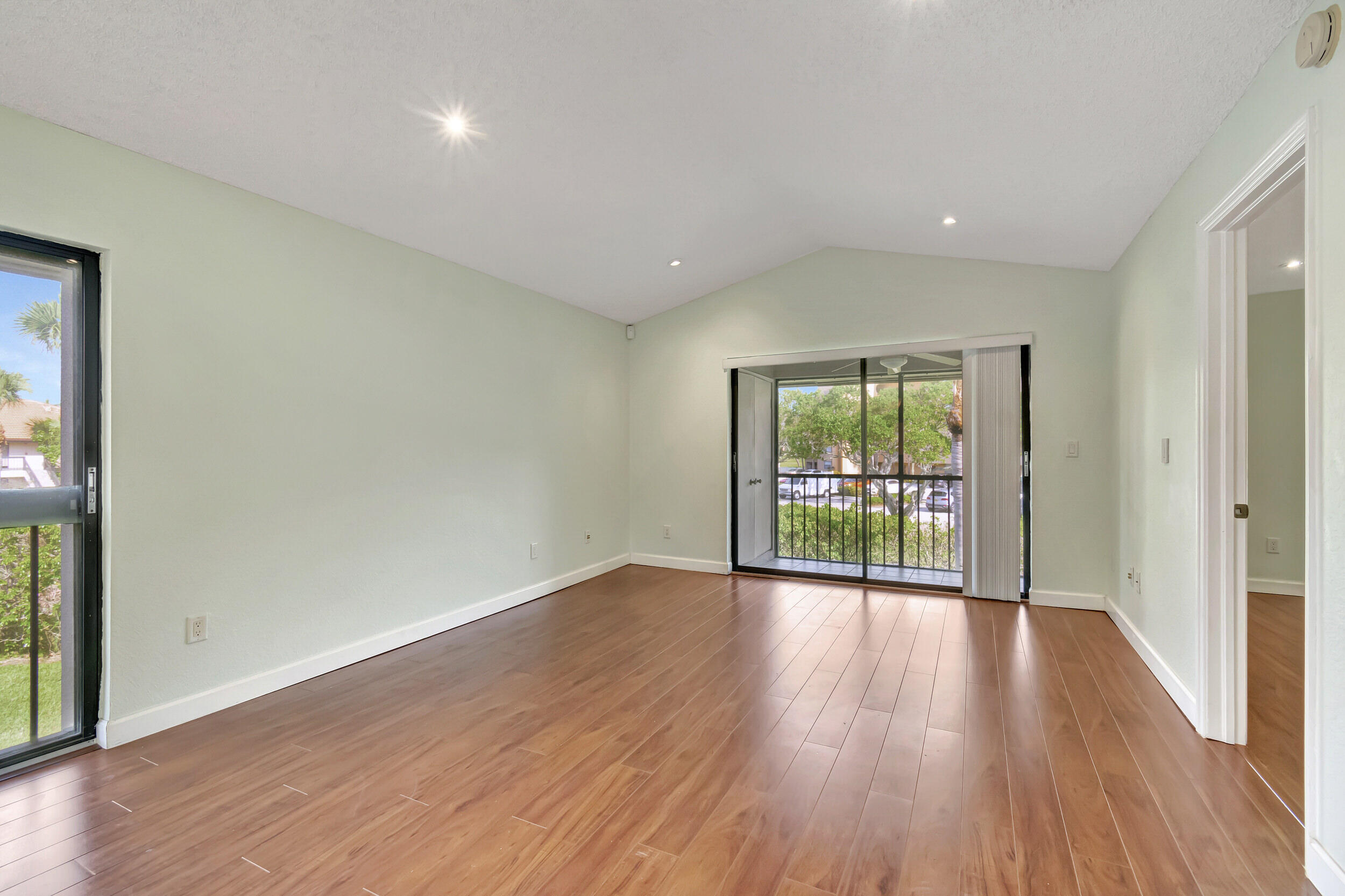 351 Club Circle 207