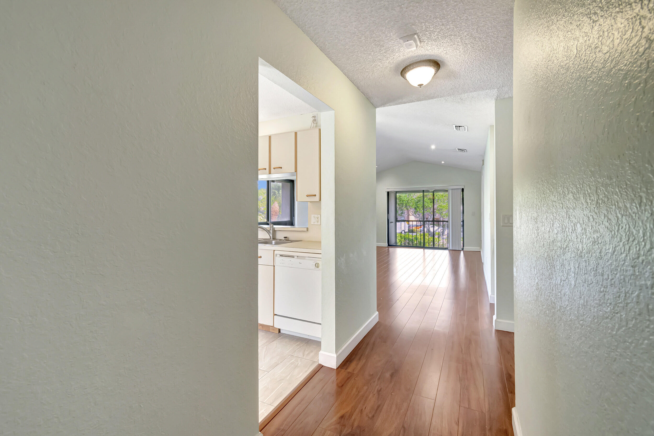 351 Club Circle 207