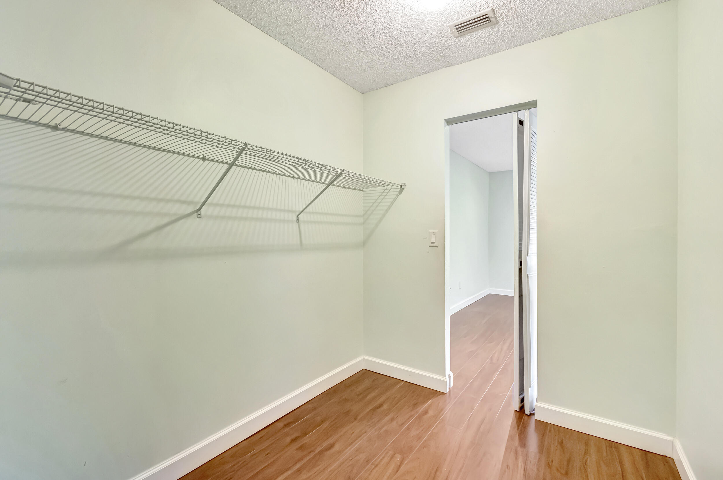 351 Club Circle 207