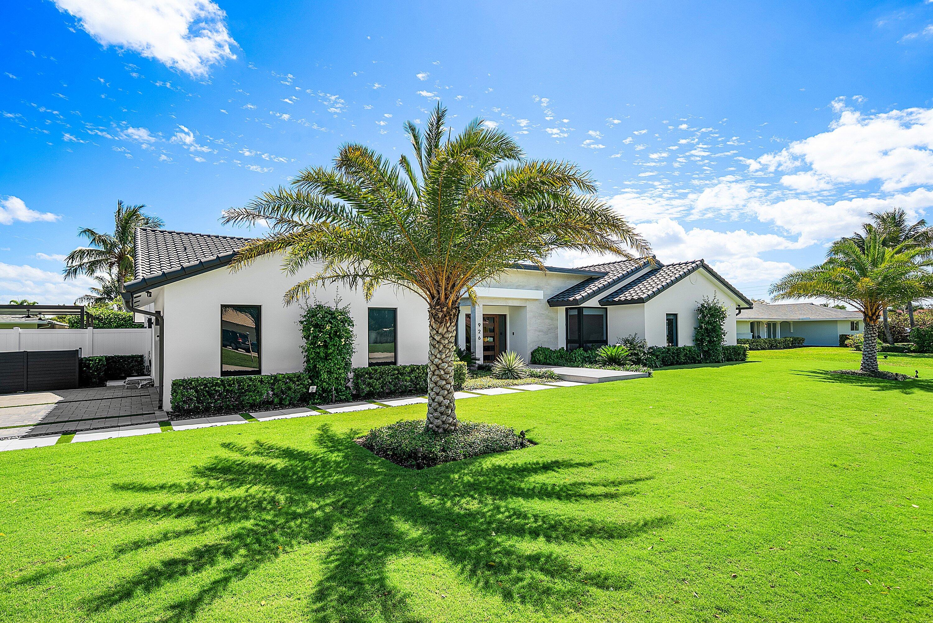 926 SW 35th Court
