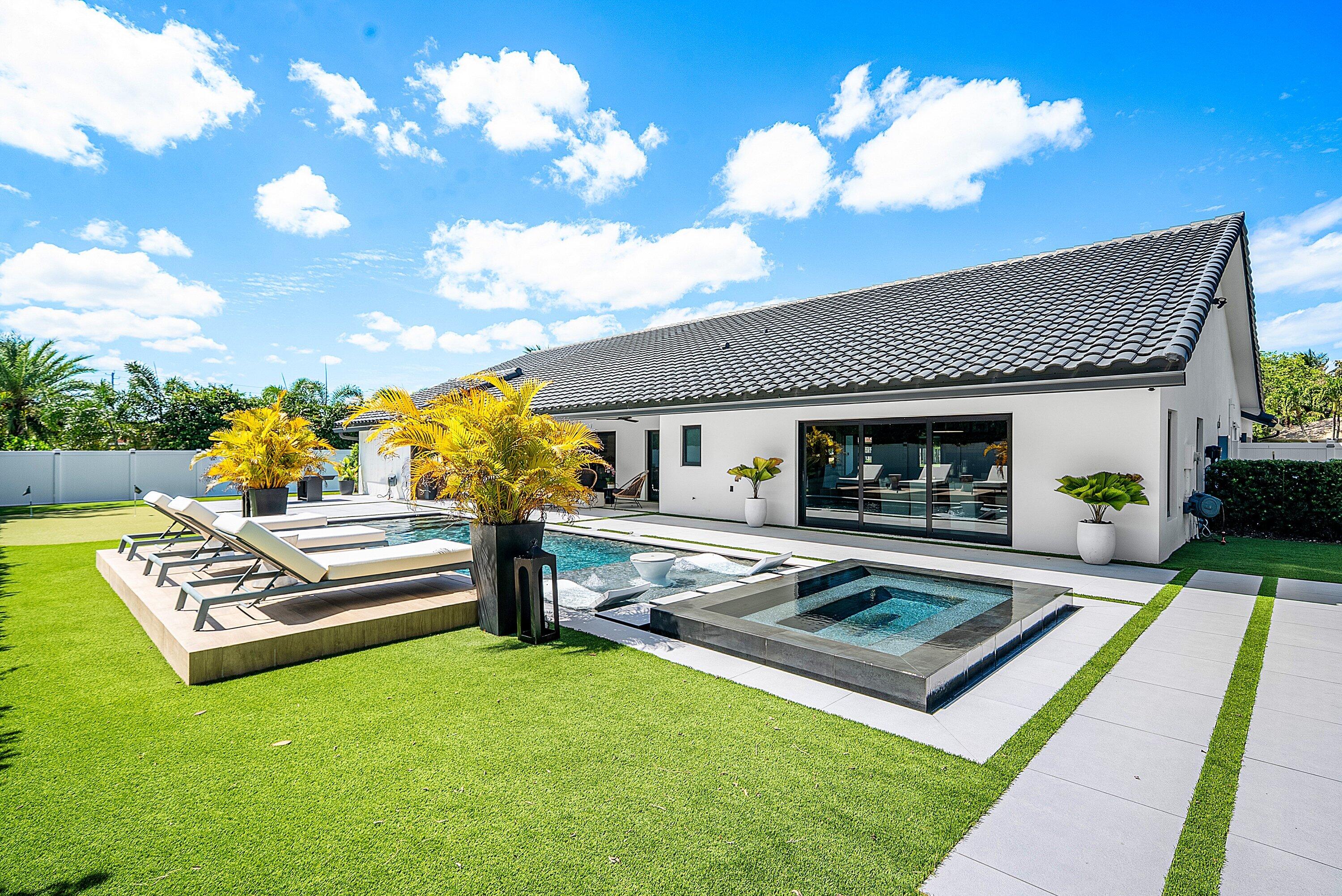 926 SW 35th Court