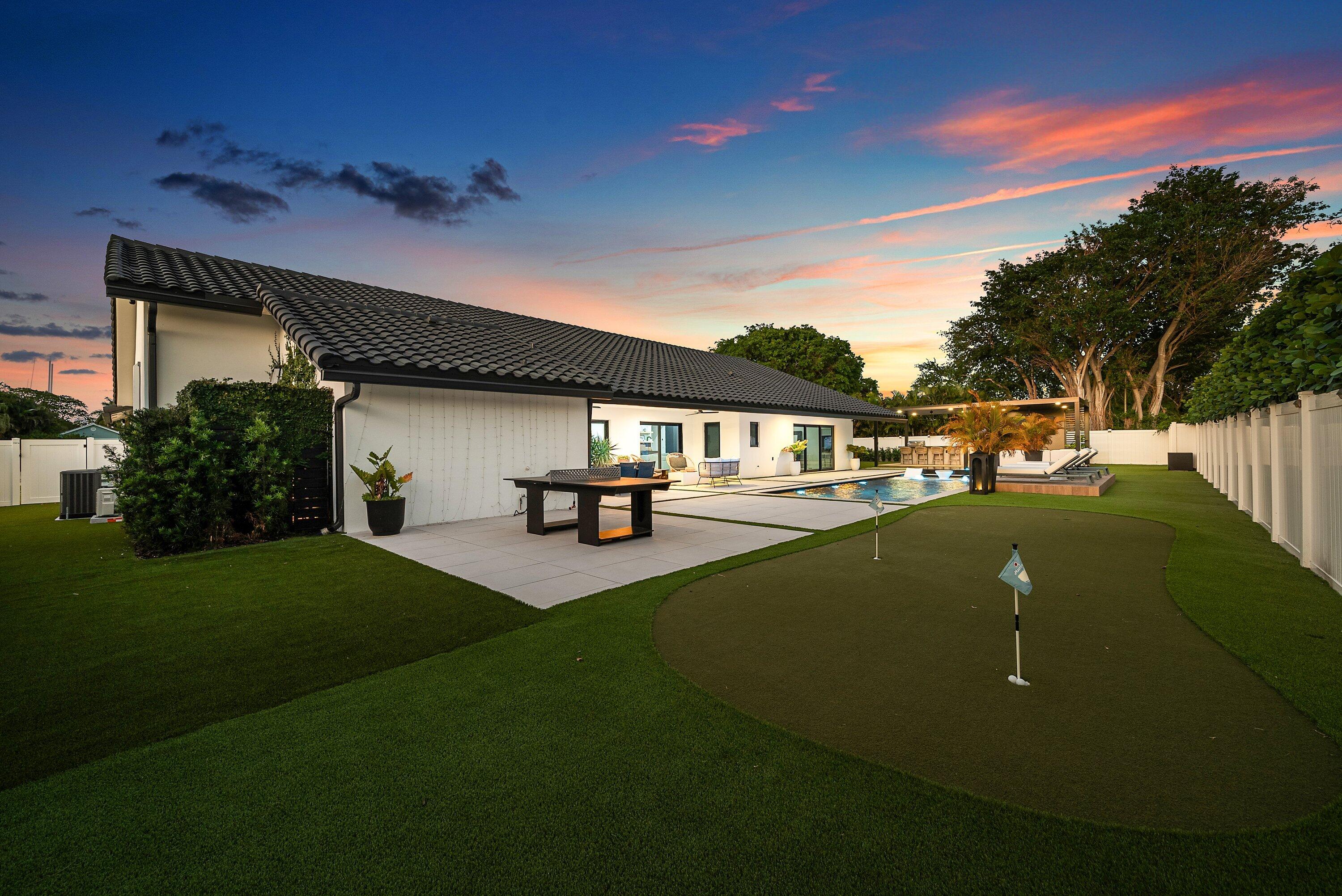 926 SW 35th Court