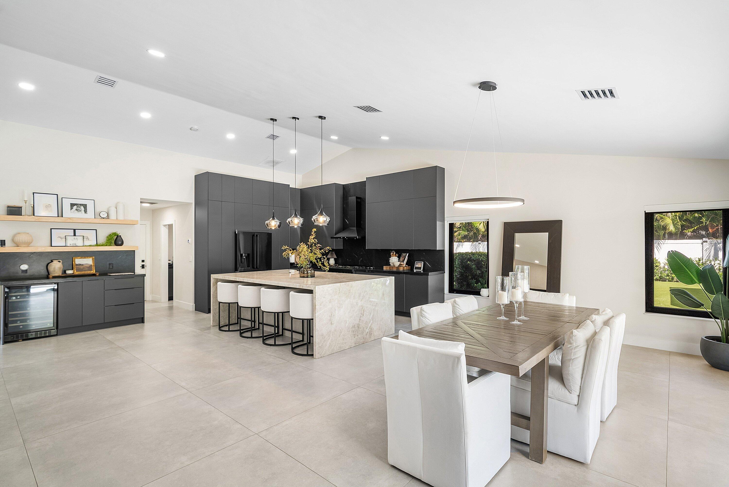926 SW 35th Court