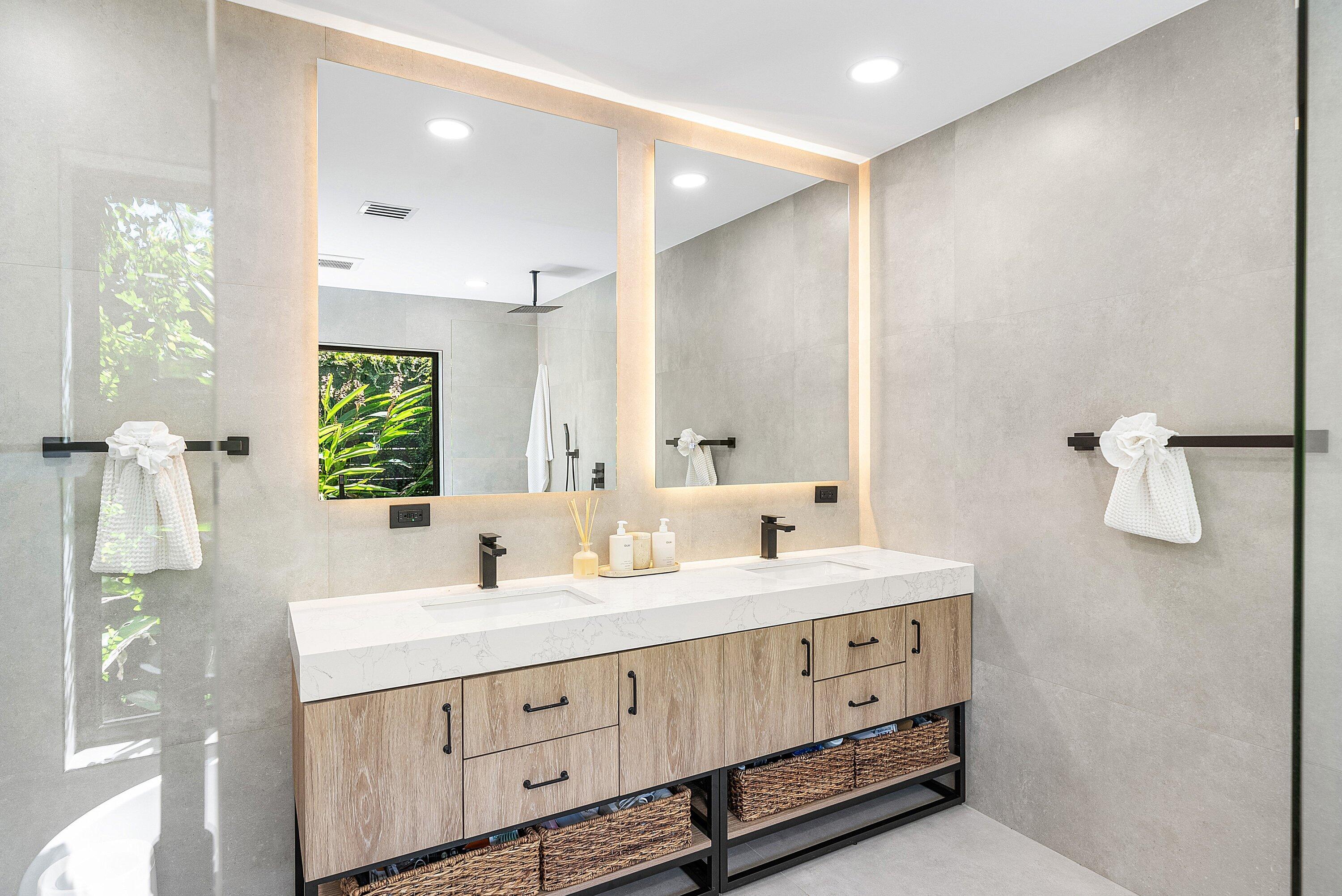 926 SW 35th Court