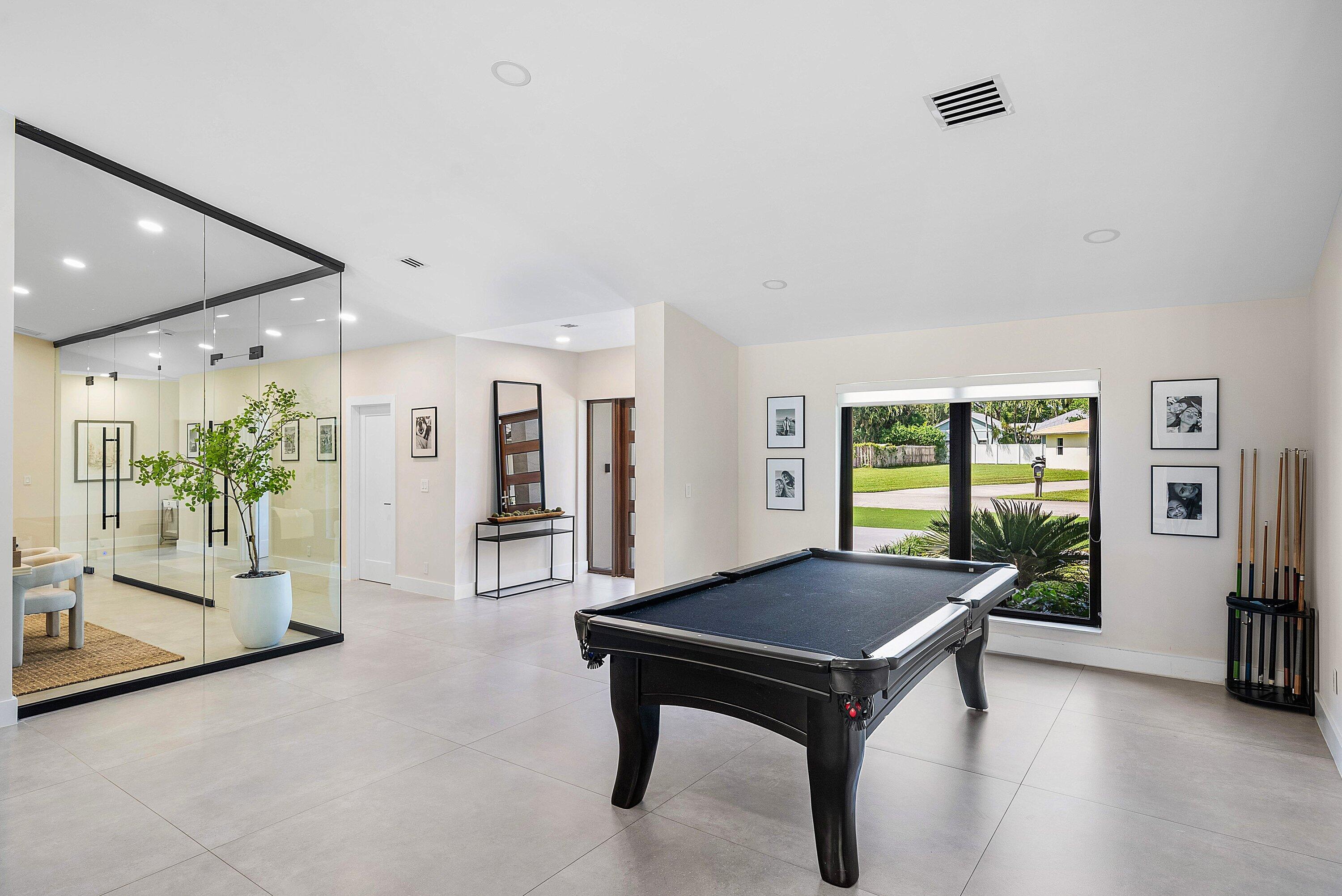 926 SW 35th Court