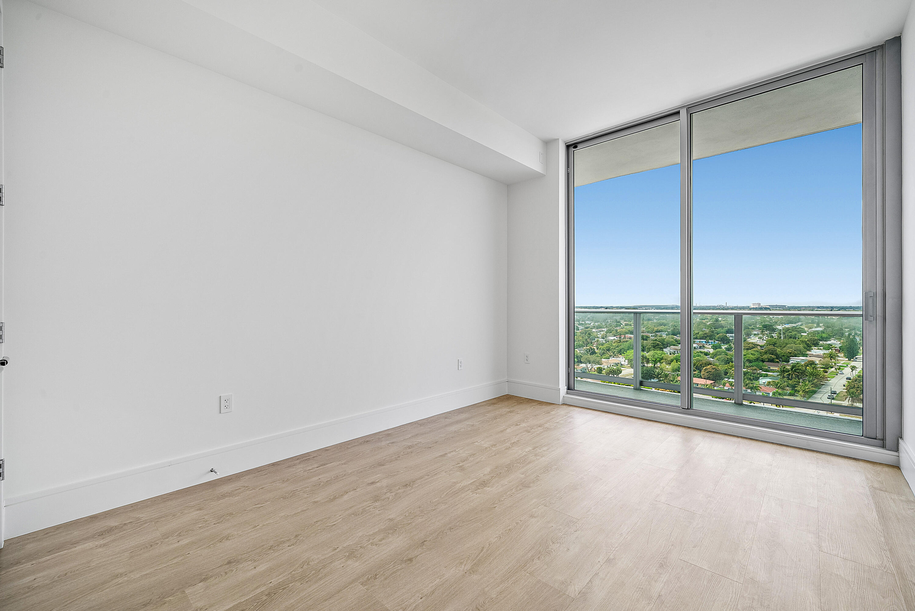 220 Lake Shore Drive 1508