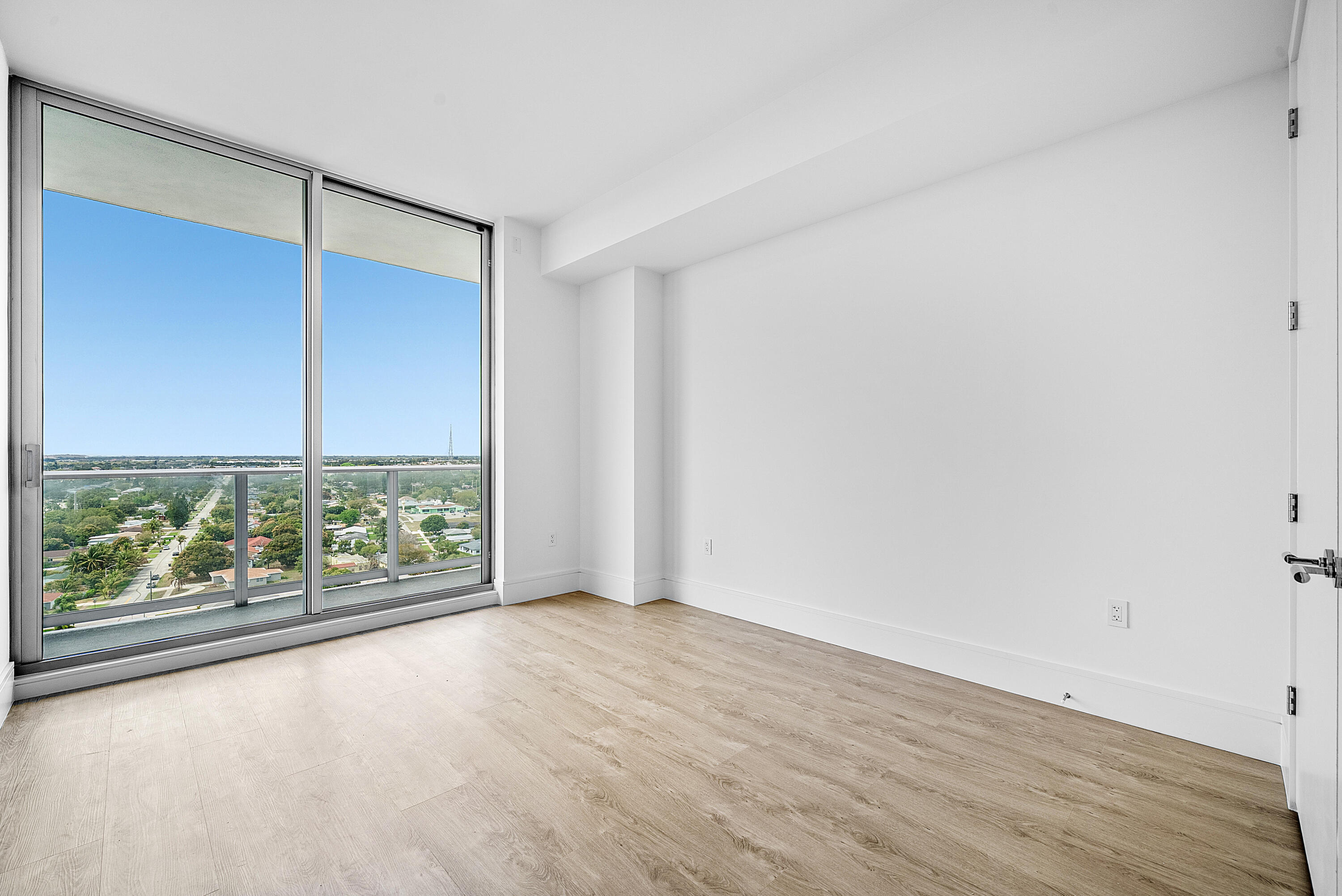 220 Lake Shore Drive 1508